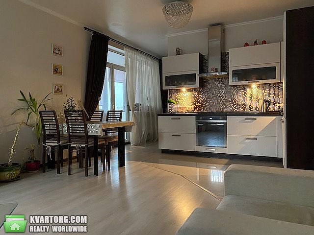 Sell 3-room apartment. Киев,  Вышгородская — photo 1