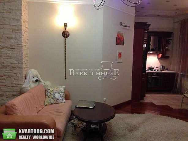 Rent out 2-room apartment. Киев,  Крещатик — photo 5