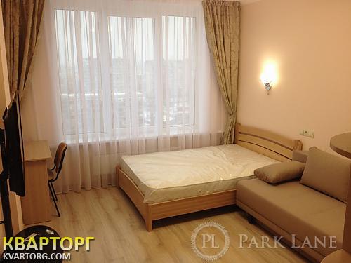 Rent out 1-room apartment. Киев, Богатырская — photo 4