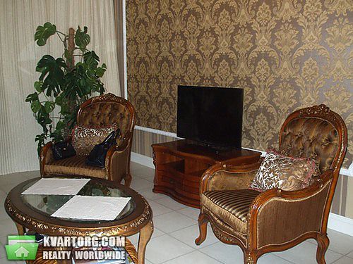 Rent out 2-room apartment. Киев, Саксаганского — photo 4