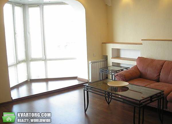 Rent out 2-room apartment. Киев,  метро "Дружбы народов" — photo 1