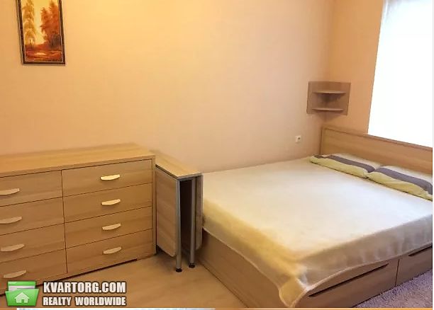 Rent out 2-room apartment. Киев,  Чистяковская — photo 4