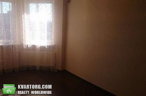 Rent out 2-room apartment. Киев, Харьковское шоссе — photo 8