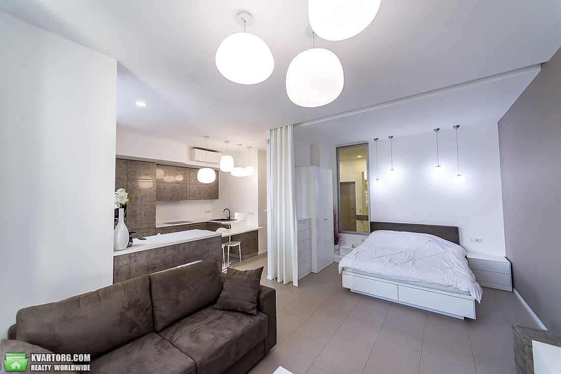 Rent out 1-room apartment. Киев, Болсуновская — photo 1