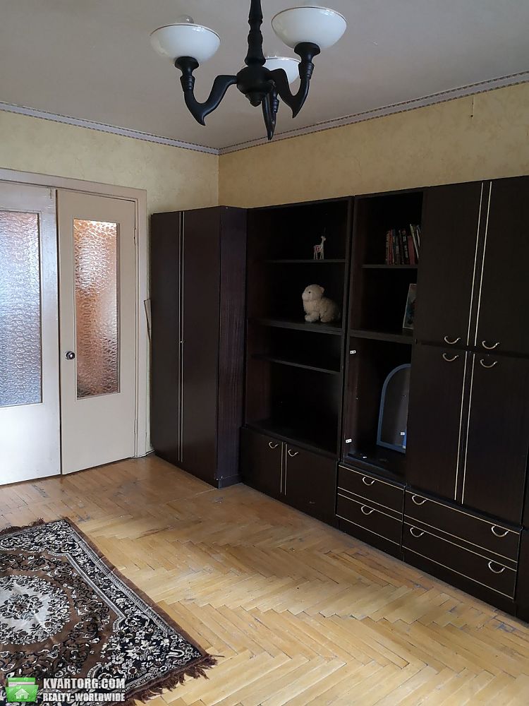 Rent out 1-room apartment. Киев, Тростянецкая — photo 1