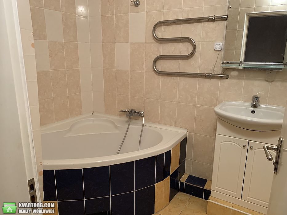 Rent out 2-room apartment. Киев,  Тростянецкая — photo 5