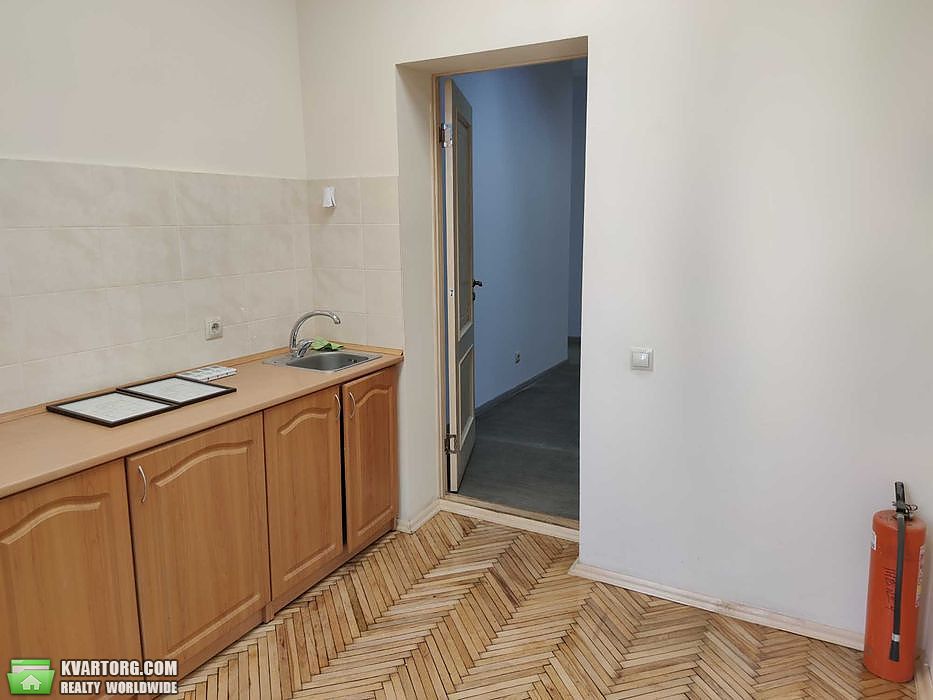 Rent out office. Киев, Левандовская — photo 3