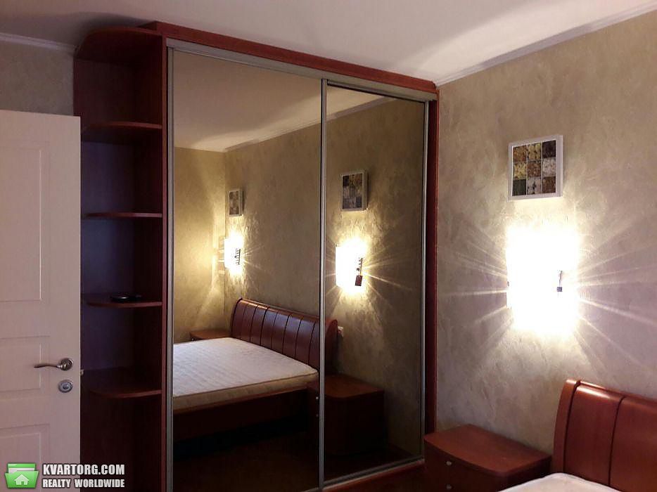 Rent out 3-room apartment. Киев,  Почайнинская — photo 6
