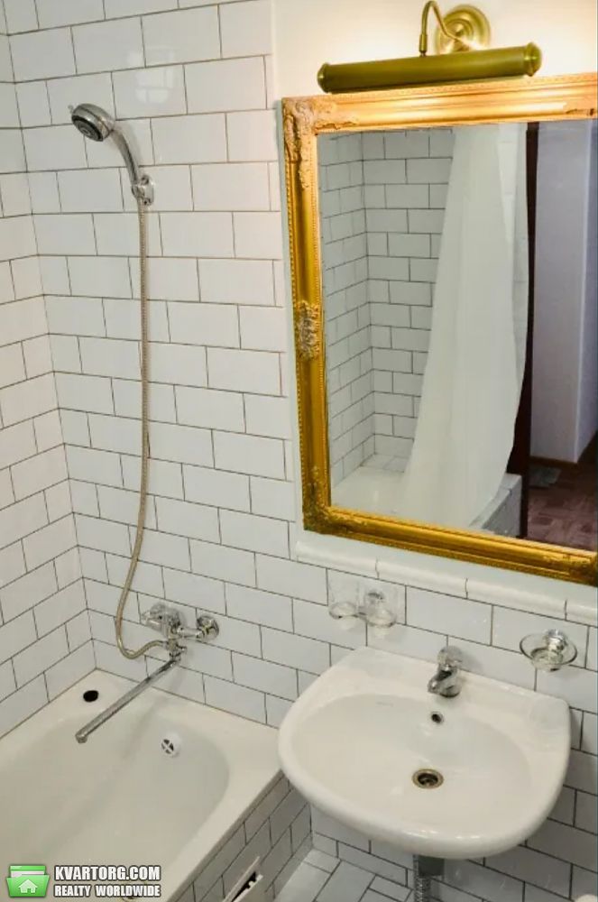 Rent out 1-room apartment. Киев, Ясыноватский пер. — photo 5