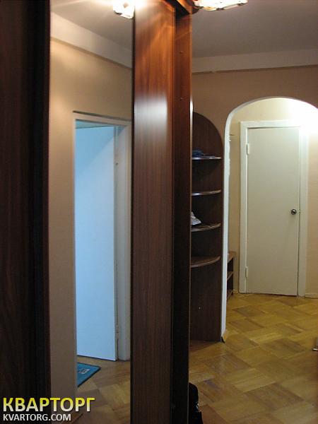 Rent out 2-room apartment. Киев,  Вишняковская — photo 7