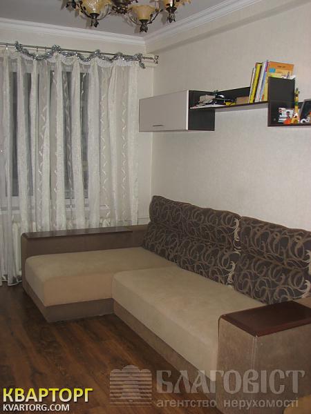 Sell 2-room apartment. Киев,  40-летия Октября просп — photo 1
