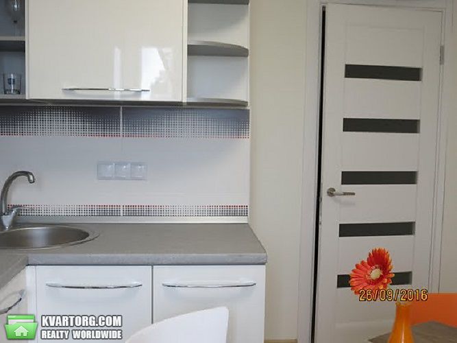 Sell 2-room apartment. Киев, Деревлянская — photo 3