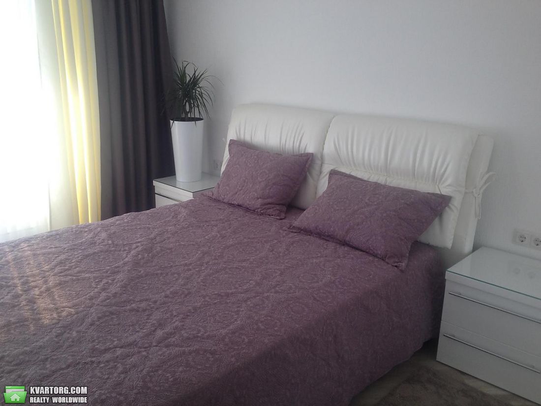 Rent out 2-room apartment. Киев,  Златоустовская — photo 4