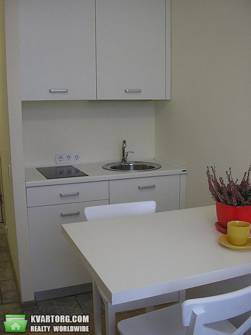 Rent out 1-room apartment. Киев,  Машиностроительная — photo 6