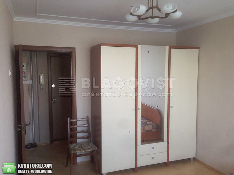 Rent out 2-room apartment. Киев, Архипенк Александра — photo 3