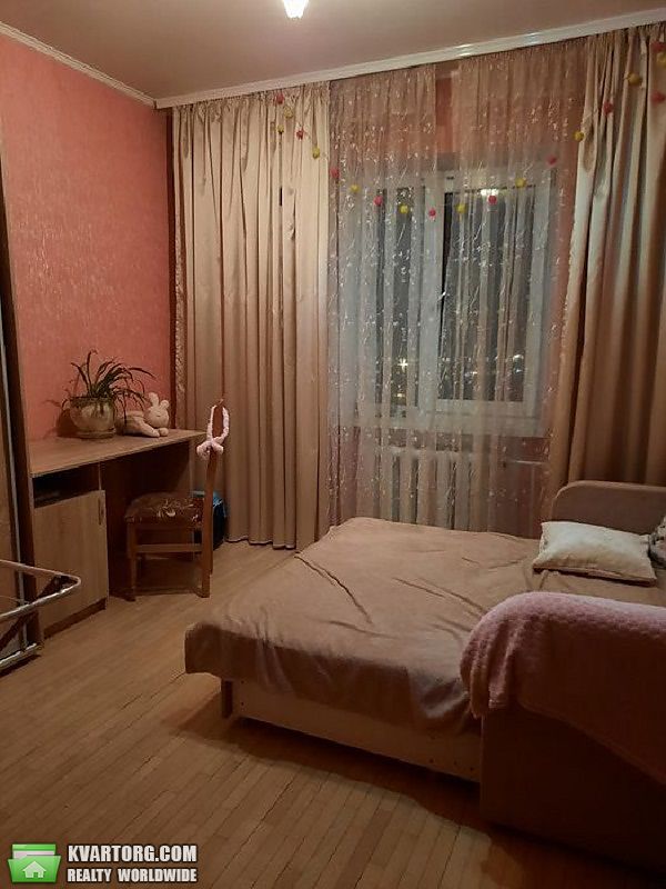 Sell 3-room apartment. Киев,  Лисковская — photo 1