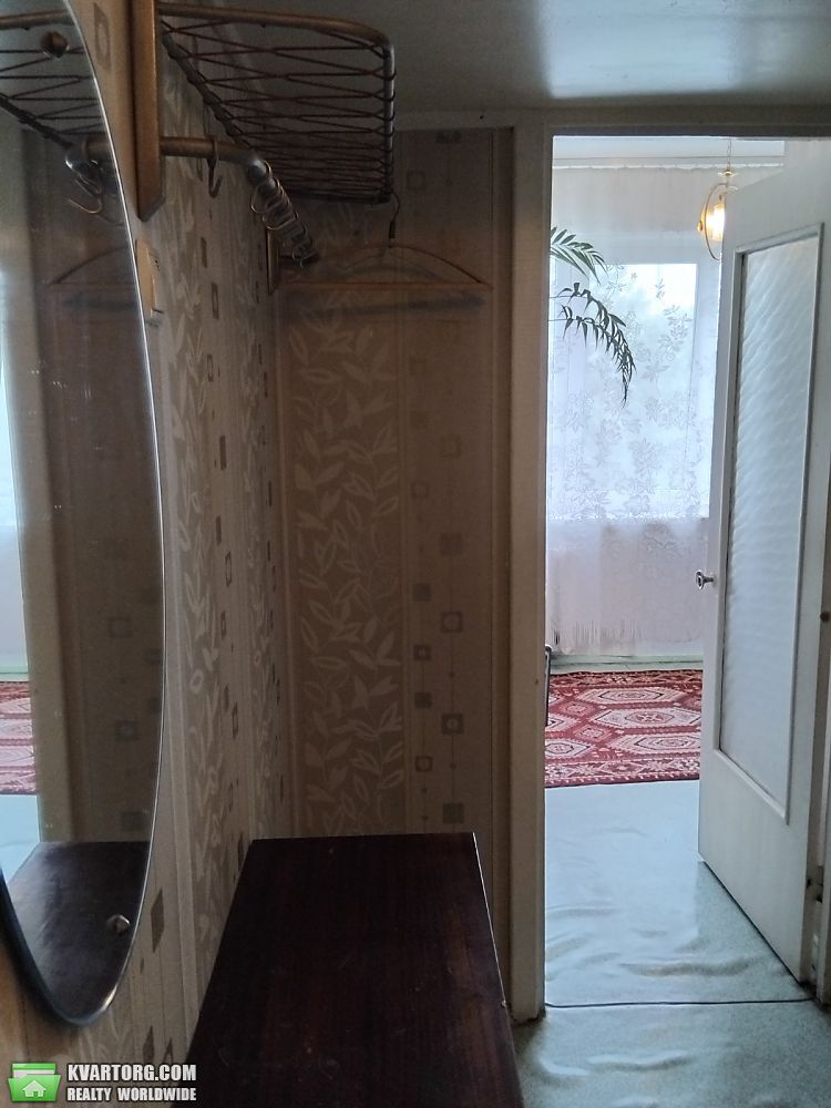 Rent out 1-room apartment. Киев, Мілютенка — photo 3