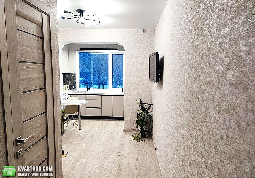 Rent out 2-room apartment. Киев,  Заболотного — photo 1