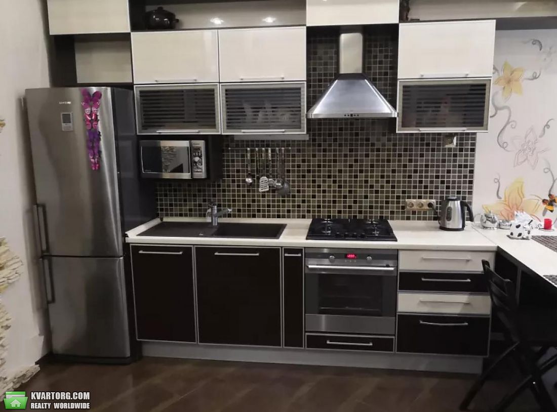 Rent out 2-room apartment. Киев,  Чапаева — photo 2