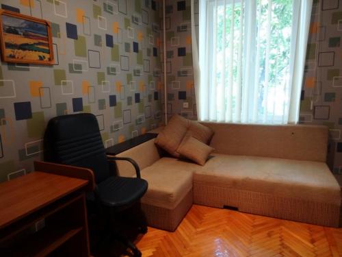 Rent out 3-room apartment. Одесса, Фонтанская дорога — photo 1
