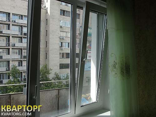 Rent out 1-room apartment. Киев,  Владимирская — photo 1