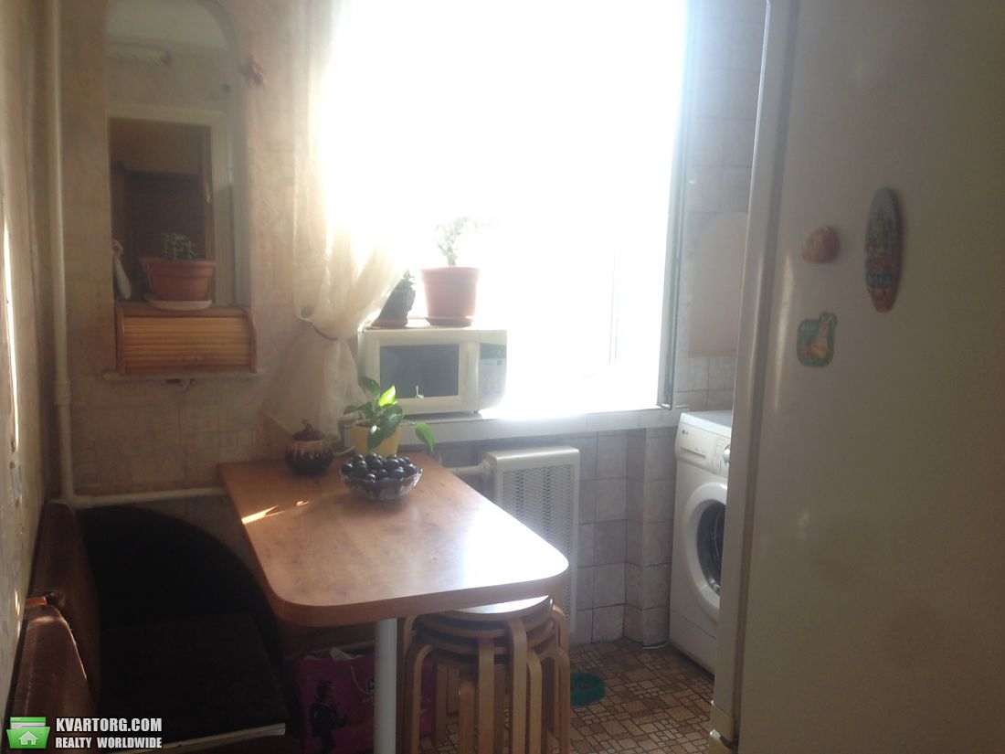 Sell 2-room apartment. Киев,  Строителей — photo 3