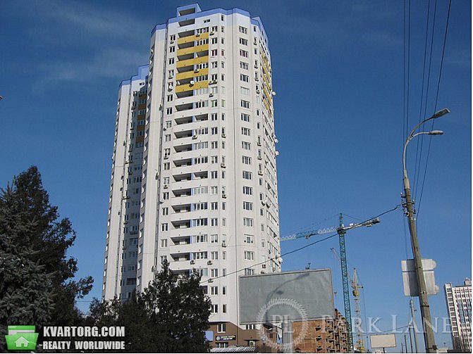 Rent out 3-room apartment. Киев,  Комарова — photo 1