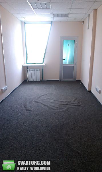 Rent out office. Киев, Бажана — photo 10