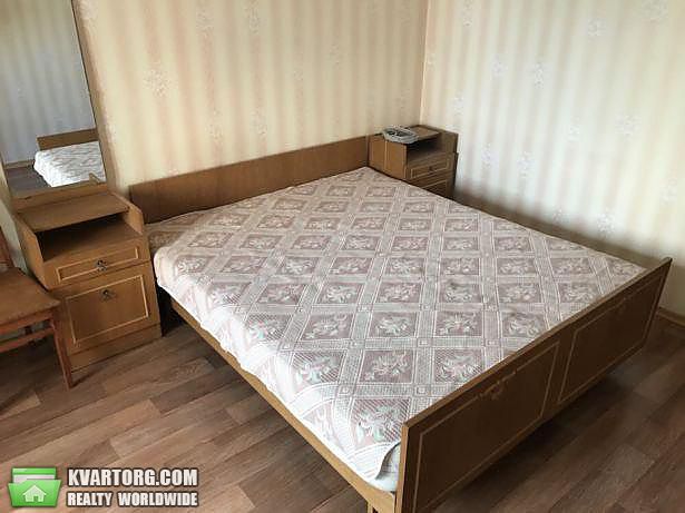 Rent out 1-room apartment. Киев,  Урловская — photo 1