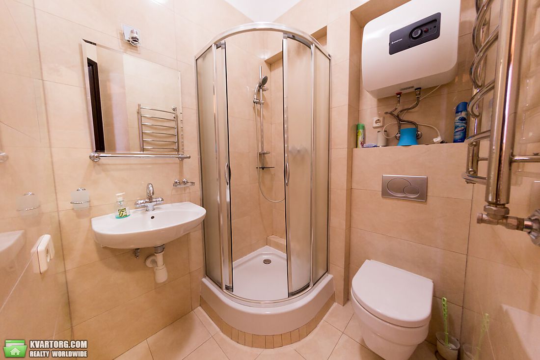 Rent out 2-room apartment. Киев,  Щорса — photo 3