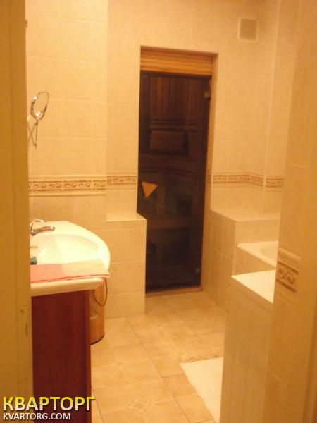 Rent out 3-room apartment. Киев,  Лютеранская — photo 8