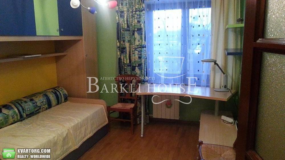 Rent out 4-room apartment. Киев,  Невская — photo 4