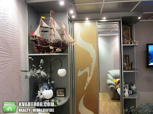 Sell 3-room apartment. Киев, Харьковское шоссе — photo 8