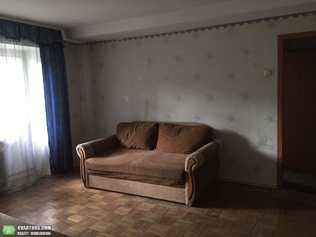 Rent out 3-room apartment. Киев,  Большая Васильковская — photo 4