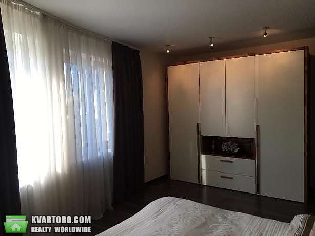 Rent out 2-room apartment. Киев,  Забилы — photo 3