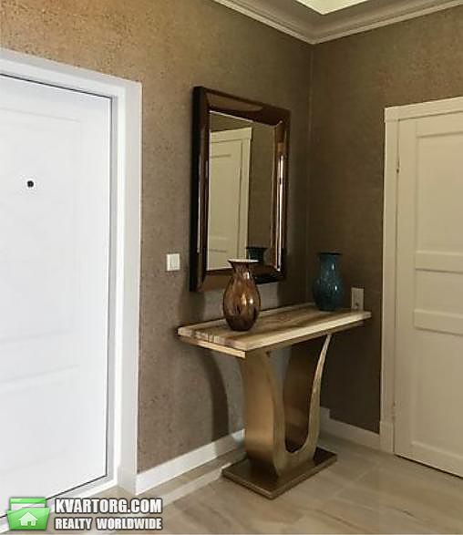 Rent out 2-room apartment. Киев, Коновальца — photo 3