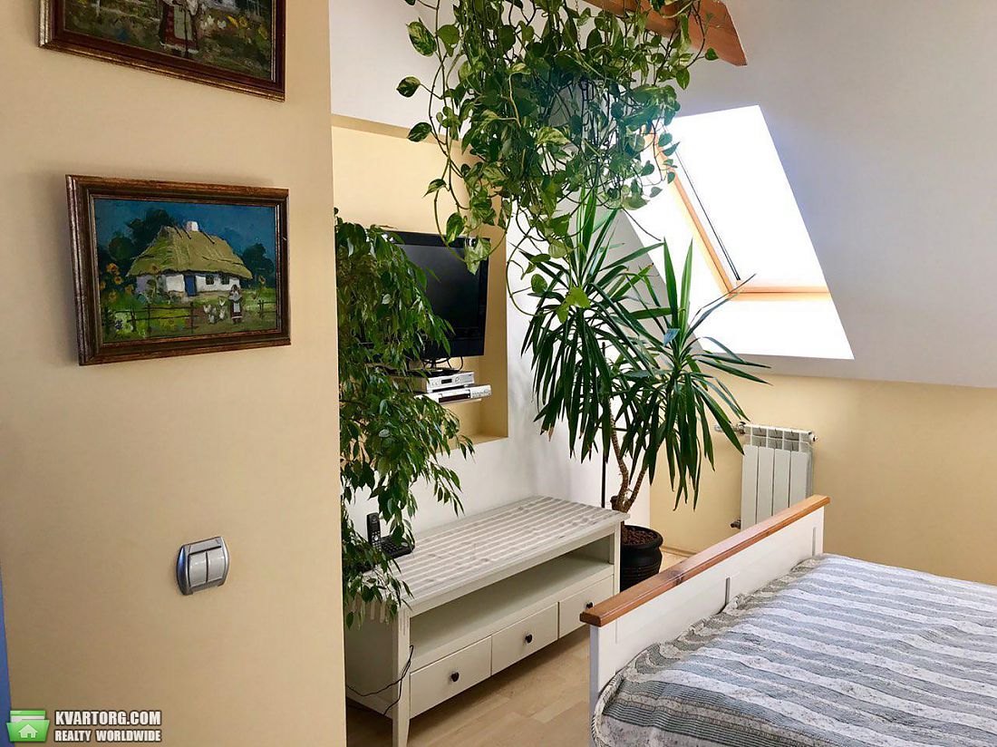 Rent out house. Киев, Локомотивная — photo 4