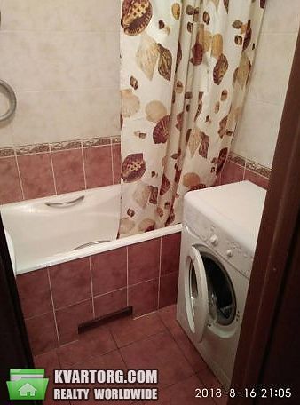 Rent out 2-room apartment. Киев,  Героев Днепра — photo 9