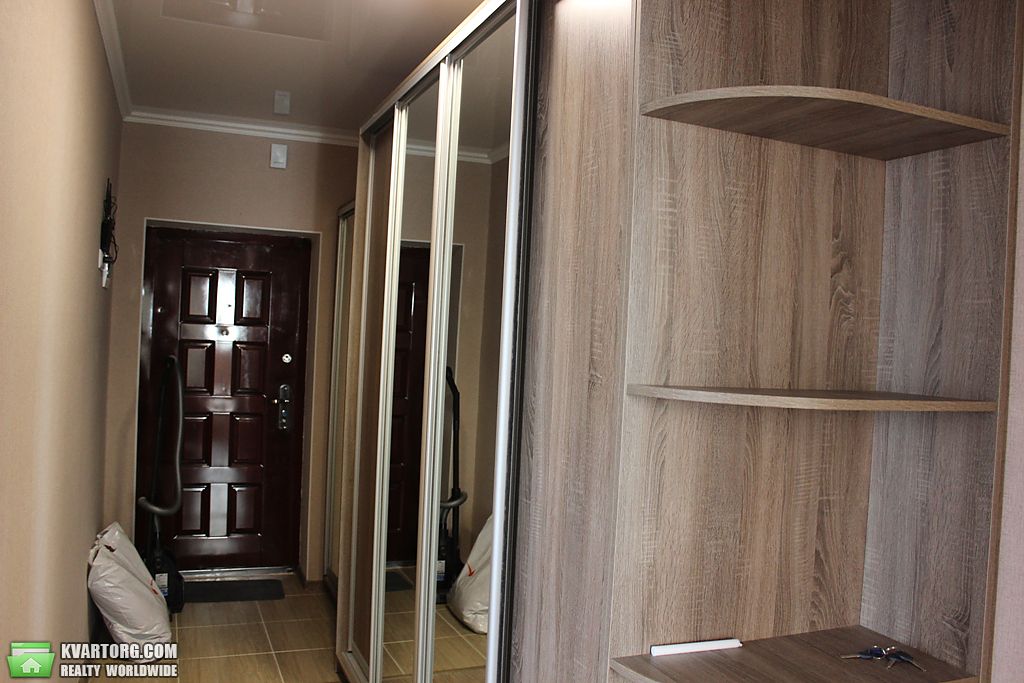 Rent out 2-room apartment. Киев, Боголюбова — photo 3