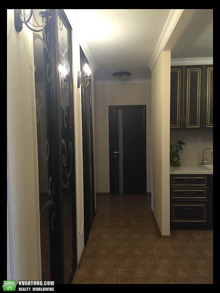 Sell 3-room apartment. Киев,  Воссоединения пр — photo 4