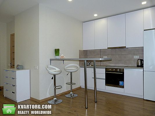Sell 2-room apartment. Киев,  Жилянская — photo 1