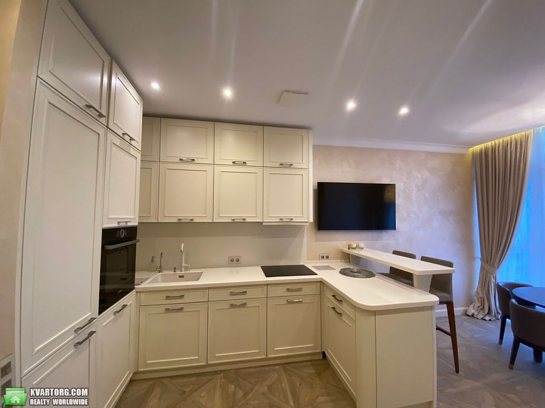 Buy 2-room apartment. Киев, Драгомирова ул. — photo 3