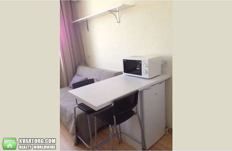 Rent out 1-room apartment. Киев,  Машиностроительная — photo 1