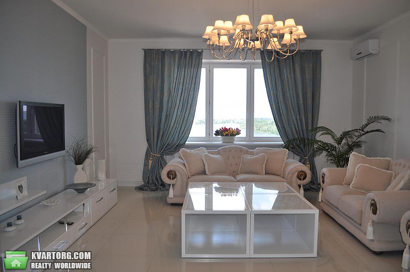 Rent out 4-room apartment. Киев,  Героев Сталинграда пр — photo 1