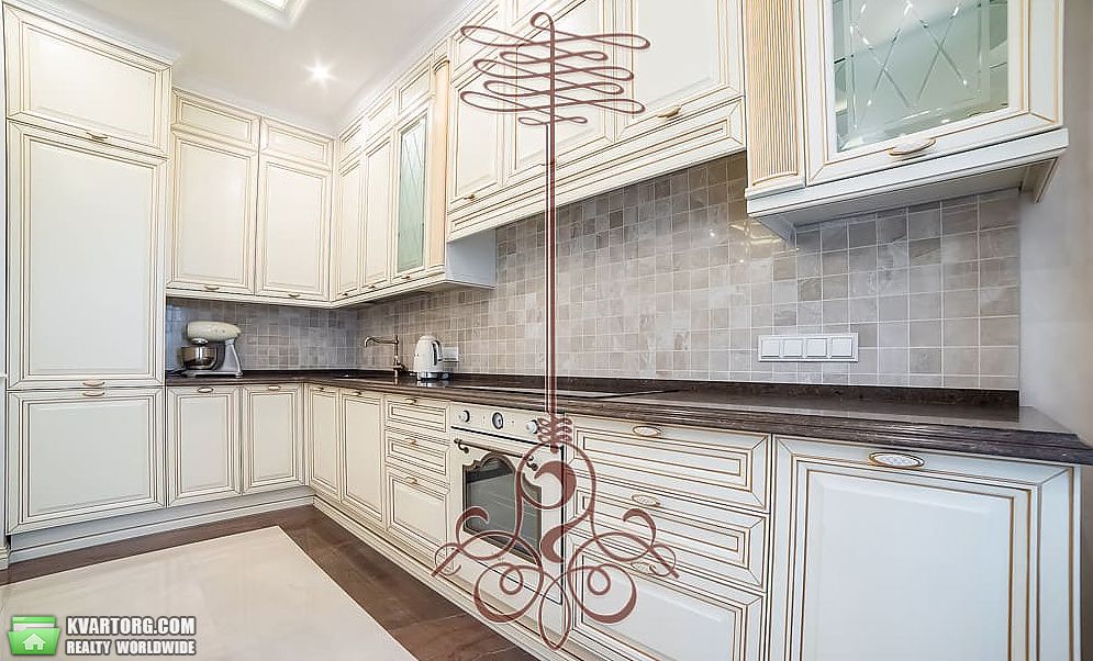 Sell 4-room apartment. Киев,  Драгомирова — photo 4