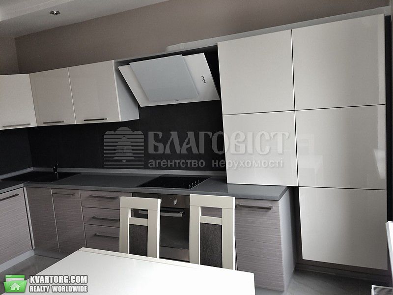 Rent out 3-room apartment. Киев,  Полтавская — photo 2