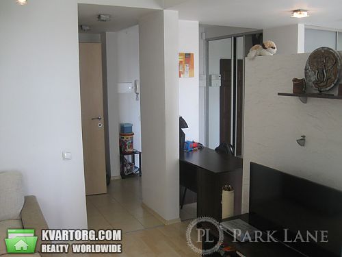 Sell 2-room apartment. Киев,  Эрнста — photo 4