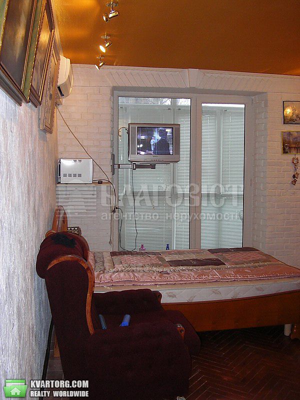 Rent out 1-room apartment. Киев,  Сковороды — photo 3