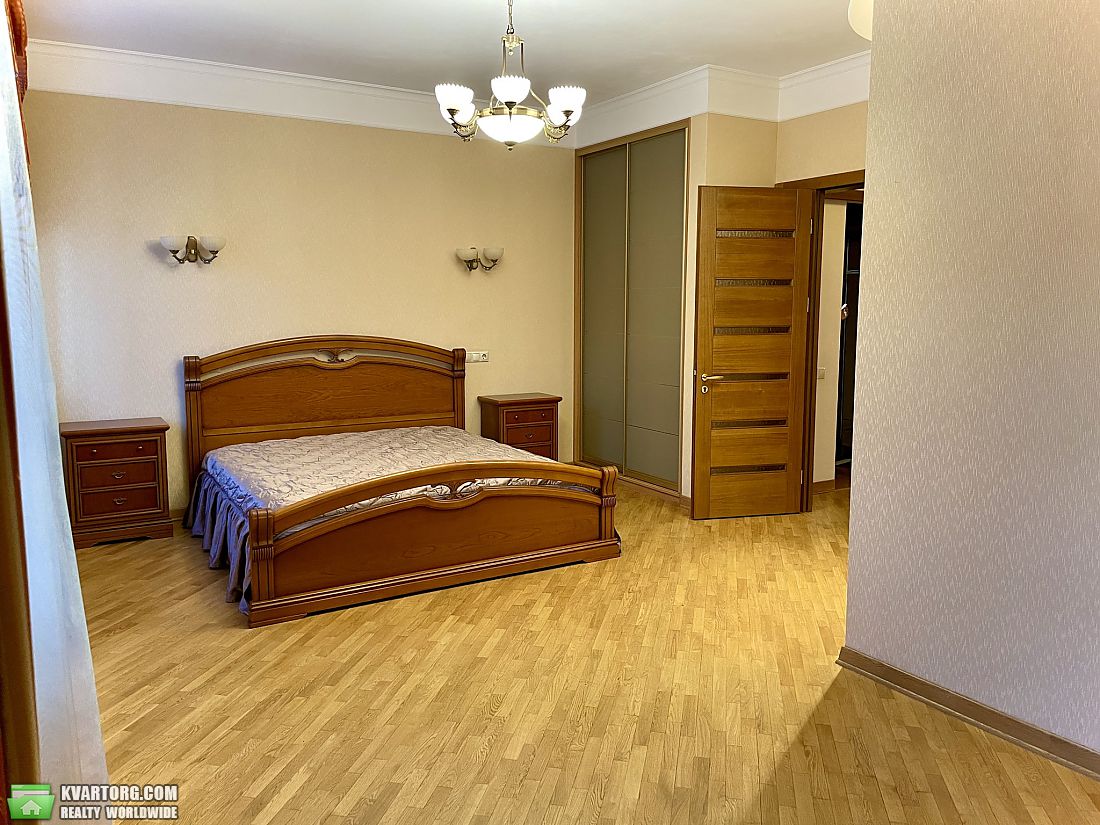 Rent out 3-room apartment. Киев,  Волошская — photo 3