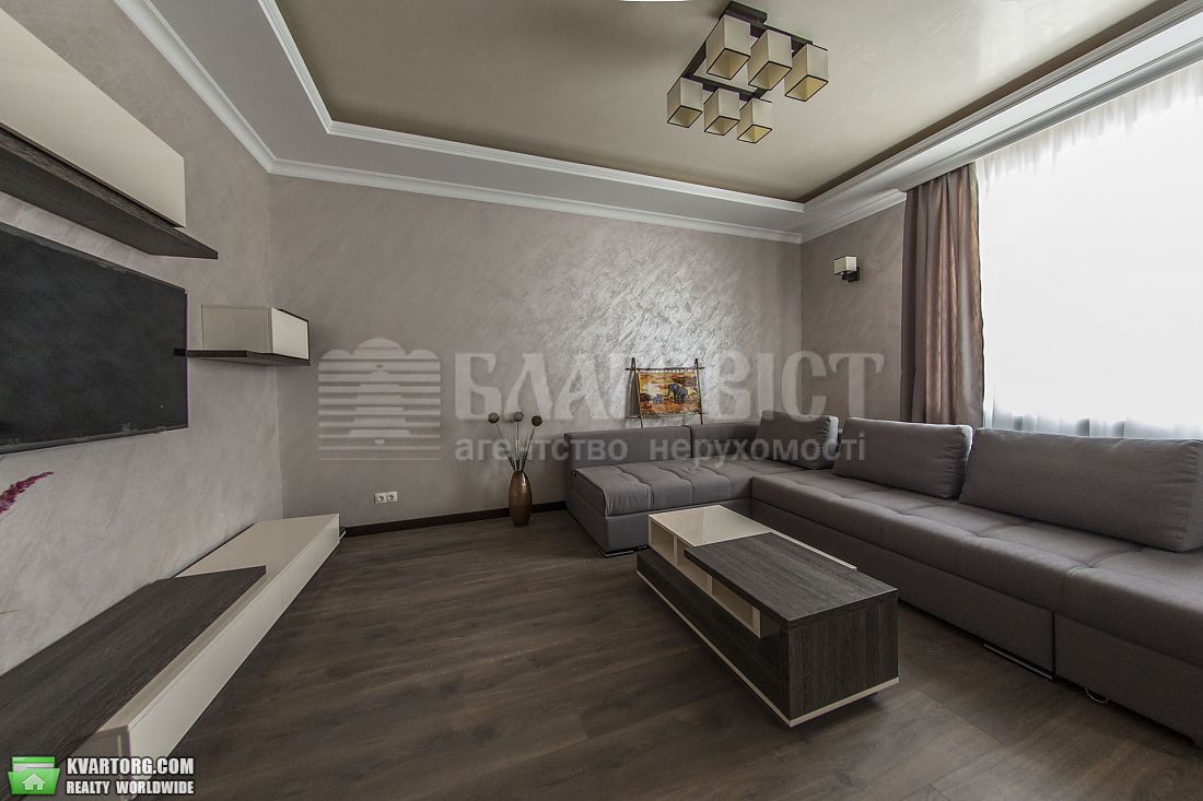 Rent out 3-room apartment. Киев,  Лабораторный пер — photo 4